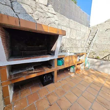 Casa Independiente Con Barbacoa Hébergement de vacances